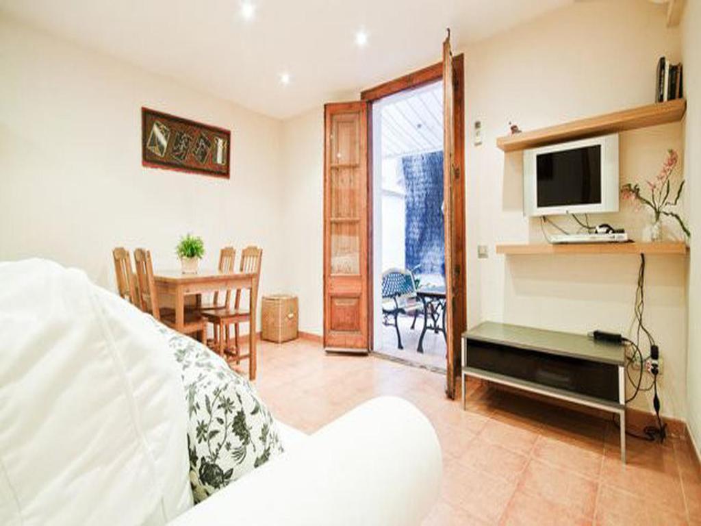 Apartment Top *